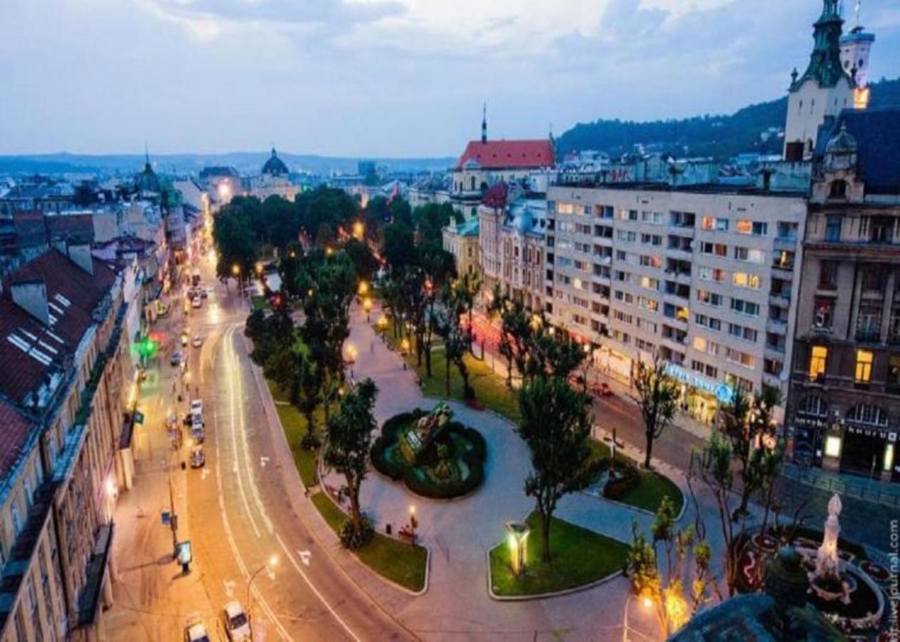 Apartments On Valova 16, On Market Square Lwów Zewnętrze zdjęcie